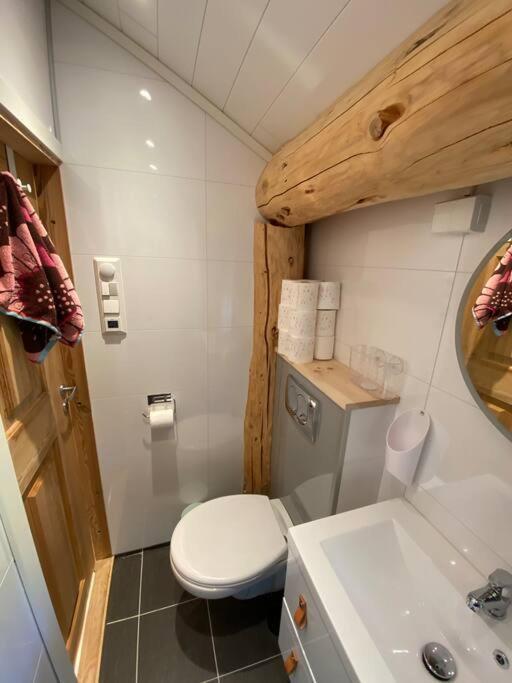 Minihus Med Drommeutsikt Til Sunnmorsalpene Aure (Sykkylven)