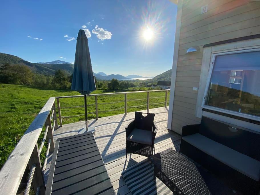 Lägenhet Minihus Med Drommeutsikt Til Sunnmorsalpene Aure (Sykkylven)